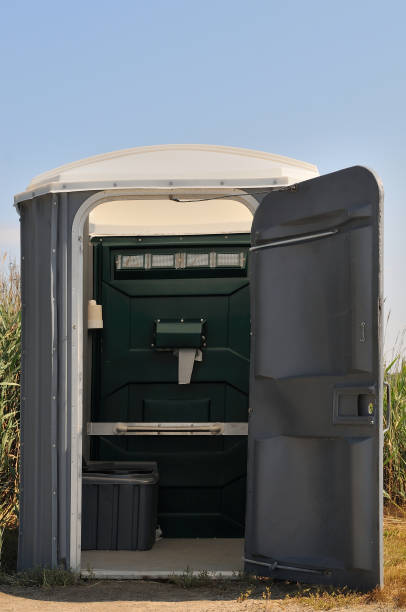 Portable Toilet Options We Offer in Pecatonica, IL